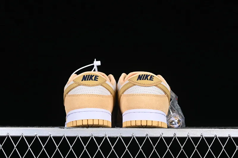All Categories Nk SB Dunk Series Nk SB Dunk Low Low-top sneakers Cost-effective version Nk Dunk Low "Gold Suede" Cheese Pudding Ice Cream Yellow White SB Low-top casual sports skateboard shoes DV7411-200